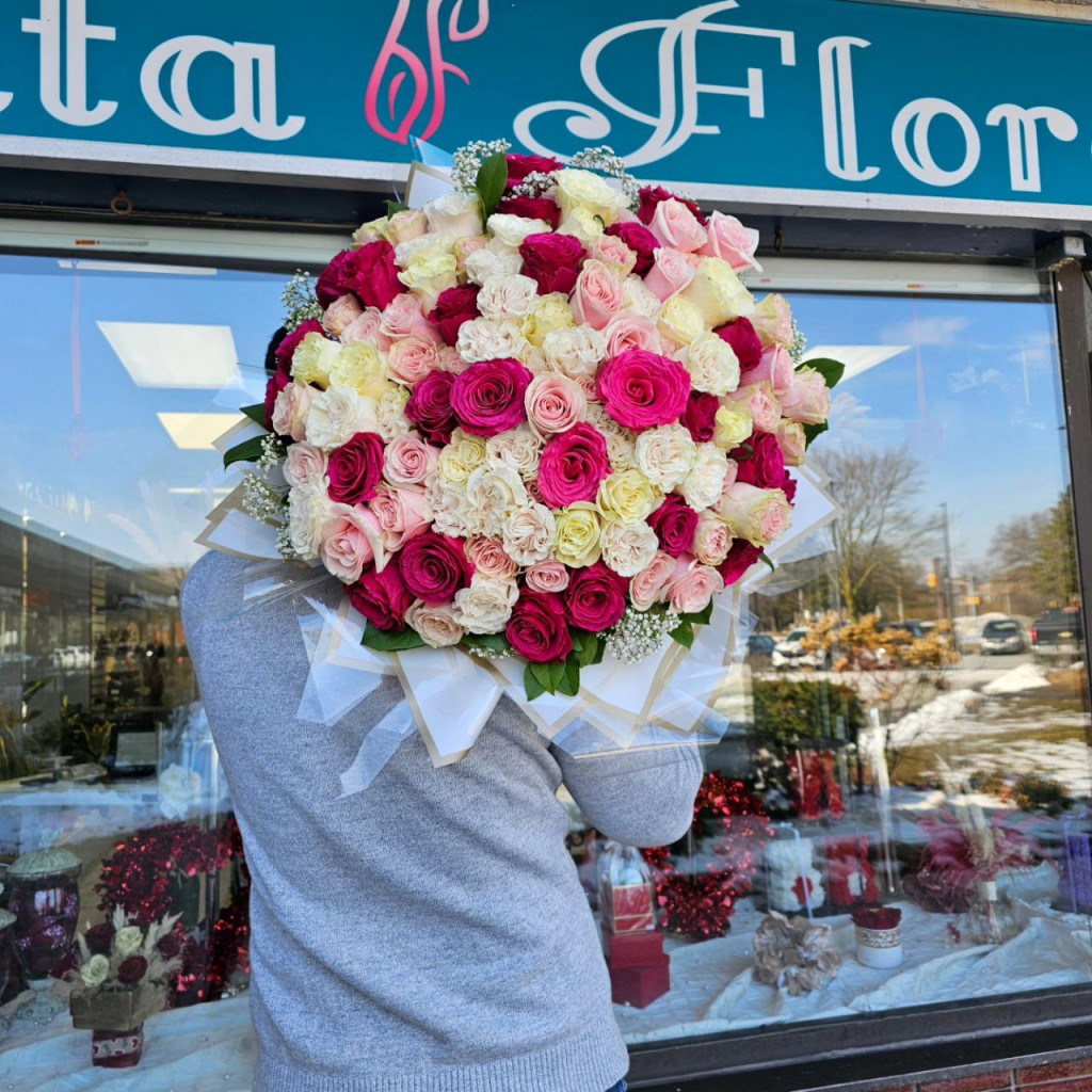 mothers day roses Whitby Bita Floral fresh bouquet