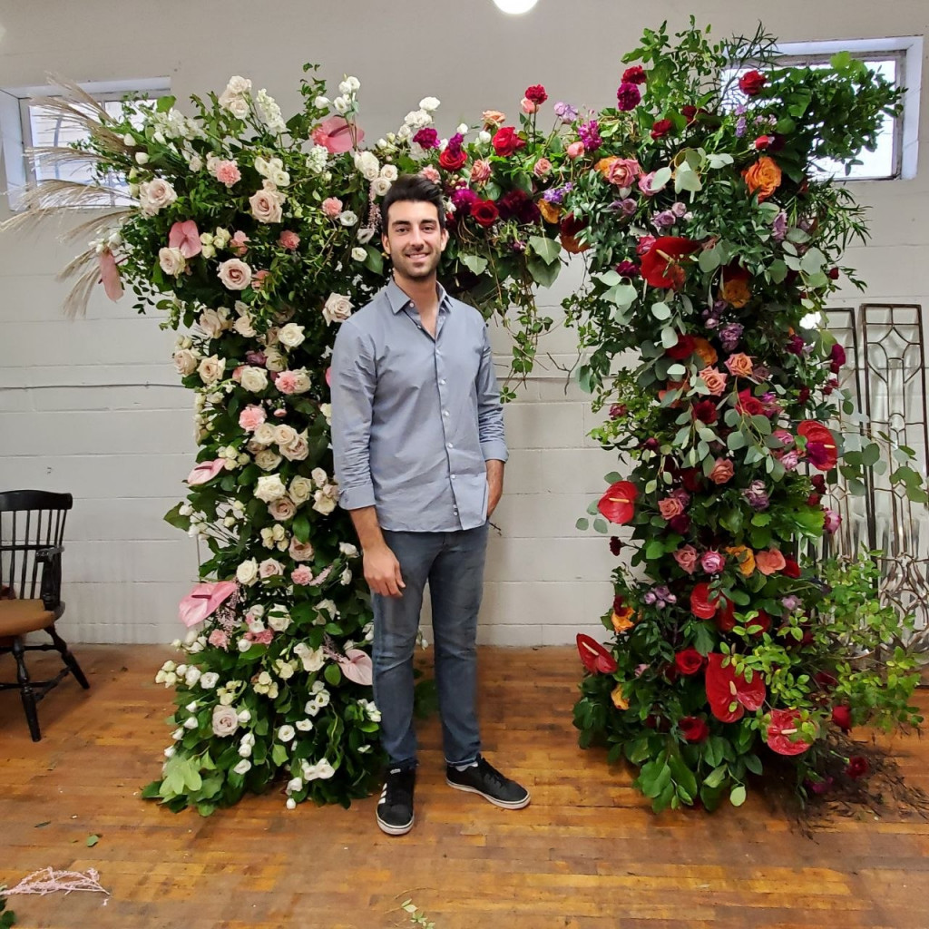 wedding florist Whitby Rouz Bita Floral custom bridal arrangement hand-crafted